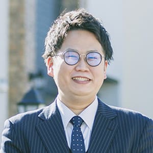 法人営業部：海上青空